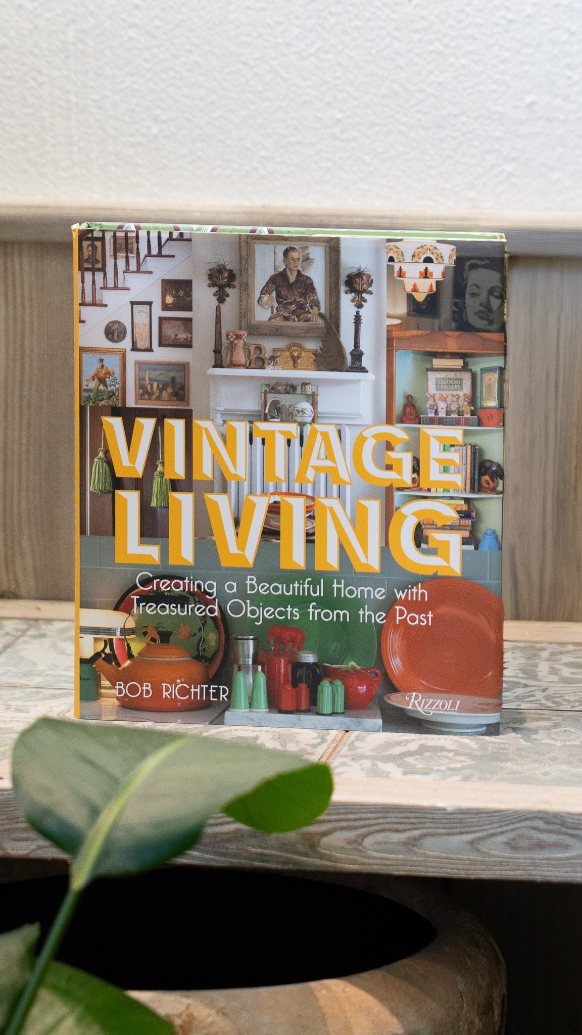 Floral Coffee-table book "Vintage Living"