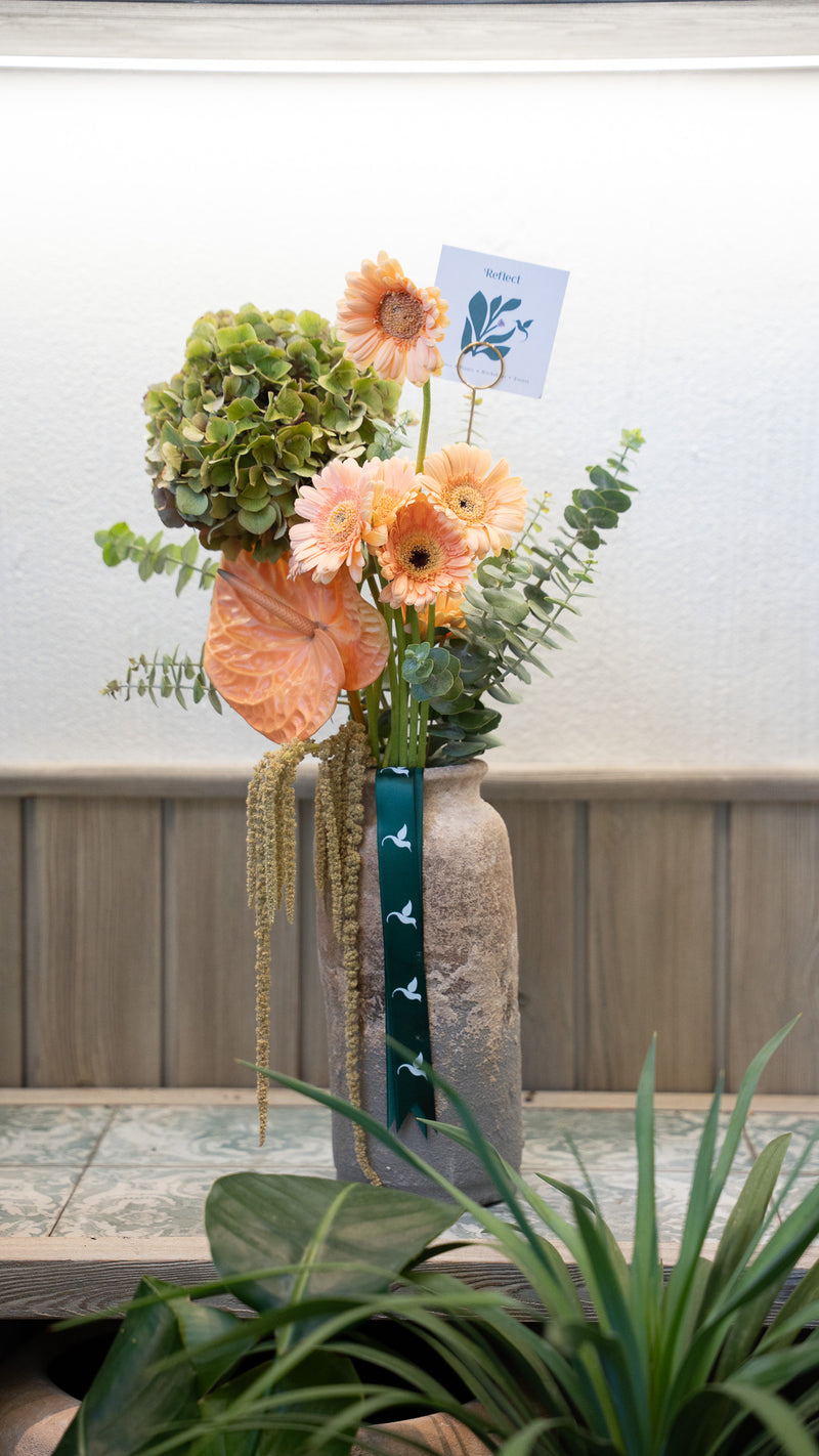 Reflect Signature Vintage Vase in Sunset Orange