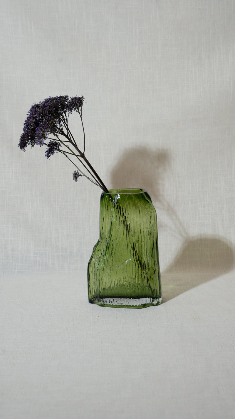 Clear Vase Green (Note: Vases are only sold with flowers, final price depends on flowers chosen)